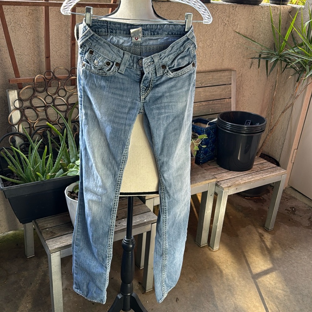 True religion size 24 light blue straight leg